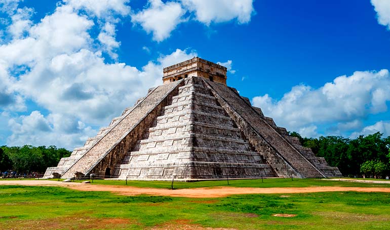 Tour Equinoccio Mérida 2026 con Tour Sin Límites