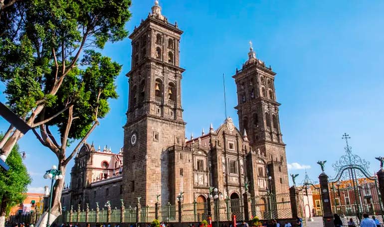 Tour Santuario de las Luciérnagas y Puebla Capital con Tour Sin Límites